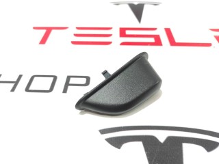 Крепление панели 3-го ряда сидений, ориг. номер 1108792-00-B, Tesla Model X 2015-2021