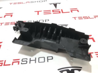 Кронштейн напольный 2-го ряда сидений, ориг. номер 1132786-00-A, Tesla Model X 2015-2021