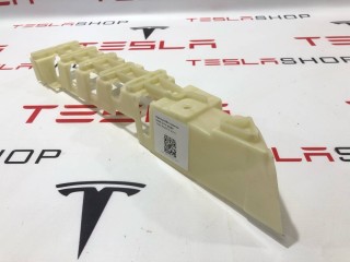 Кронштейн внешний сидений 2-го ряда, ориг. номер 1089759-00-B, Tesla Model X 2015-2021