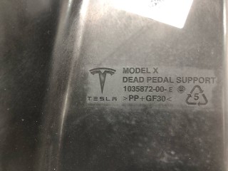 Панель для отдыха ноги водителя, ориг. номер 1035872-00-E, Tesla Model X 2015-2021