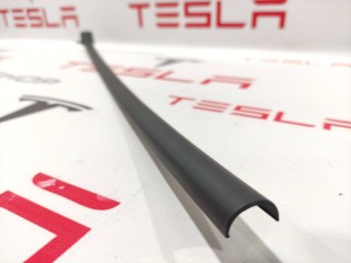 Короб проводки камеры TRIPLE, ориг. номер 1079608-00-A, Tesla Model X 2015-2021