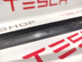 Короб проводки камеры TRIPLE, ориг. номер 1079608-00-A, Tesla Model X 2015-2021