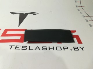 Накладка стойки А, ориг. номер 1086303-80-F, Tesla Model 3 2017-2021