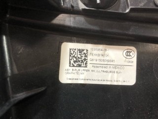 Накладка стойки B, внутренняя, ориг. номер 1035954-16-I, Tesla Model X 2015-2021