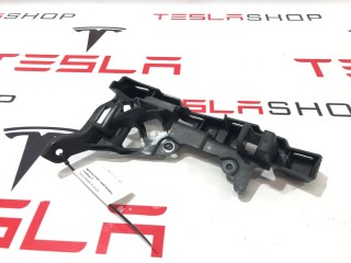 прочая запчасть, ориг. номер 1051825-00-B, 1056083-00-C, Tesla Model X  [рестайлинг] 2021-2026