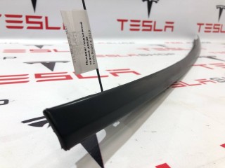 Молдинг подъемной задней двери, ориг. номер 1032250-00-J, Tesla Model X 2015-2021