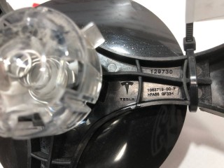 прочая запчасть, ориг. номер 1063709-00-D, 1063719-00-F, Tesla Model X 2015-2021