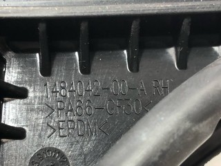 Уплотнитель стекла подъемной задней двери, ориг. номер 1484042-00-B, 1069521-90-H, Tesla Model X 2015-2021