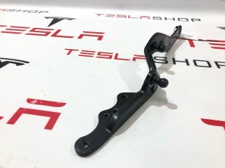 прочая запчасть, ориг. номер 1037934-00-L, 1072794-00-A, 1056534-00-C, Tesla Model X  [рестайлинг] 2021-2026