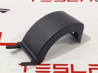 Накладка петли подъемной задней двери, ориг. номер 1047075-00-B, Tesla Model X 2015-2021
