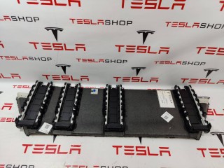Панель пола 2-го ряда (3сидения), ориг. номер 1128545-91-C, Tesla Model X 2015-2021
