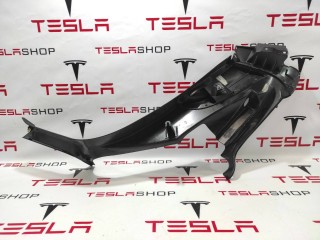 Накладка стойки С, ориг. номер 1002536-08-B, Tesla Model S 2012-2016