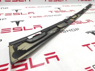 Панель наружная декоративная крыши, ориг. номер 1053618-SO-B, Tesla Model S 2012-2016