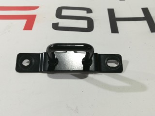 Петля фиксации сидений 2-го ряда, ориг. номер 1101865-00-A, Tesla Model 3 2017-2021
