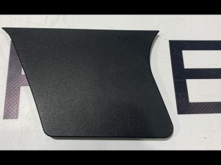 Накладка стойки B, наружная, ориг. номер 1004535-00-B, Tesla Model S 2012-2016