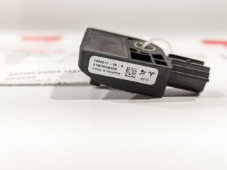 Датчик удара, стойки С, ориг. номер 1009017-00-A, Tesla Model S 2012-2016