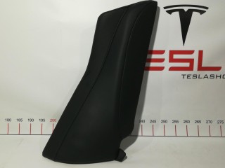 Подушка сиденья 2-го ряда (боковая), ориг. номер 1096031-01-F, Tesla Model 3 2017-2021