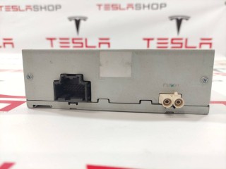 Радио FM/HD/XM, ориг. номер 1004787-00-C, Tesla Model S 2012-2016