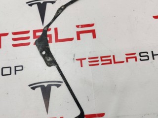 Детали высоковольтной батареи, ориг. номер 1594171-00-D, 1658481-00-F, Tesla Model S 2-й рест 2021-2026