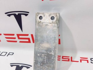 Стакан подрамника переднего, ориг. номер 1109193-00-C, 1109193-00-B, Tesla Model Y 2020-2026
