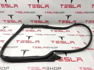 Уплотнитель проема дверного, ориг. номер 1090499-00-K, Tesla Model 3 2017-2021