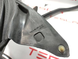 Уплотнитель проема дверного, ориг. номер 1090499-00-K, Tesla Model 3 2017-2021