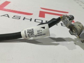 Зажим клеммы АКБ 12V (Минус - ), ориг. номер 1068768-00-D, Tesla Model 3 2017-2021