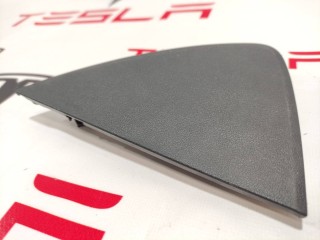 Накладка боковая торпеды, ориг. номер 1083362-00-D, Tesla Model Y 2020-2026