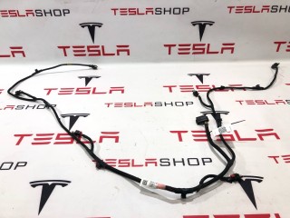 Электропроводка бампера, ориг. номер 1067959-00-E, Tesla Model 3 2021-2024