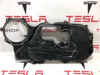 Накладка внутренняя двери, ориг. номер 1092147-00-D, Tesla Model 3 2021-2024