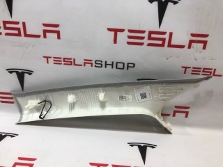 Накладка стойки А, ориг. номер 1086241-01-L, Tesla Model 3 2021-2024
