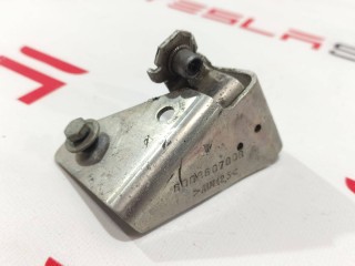 Кронштейн крепления клаксона, ориг. номер 6008607-00-B, Tesla Model S