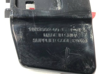 Кронштейн крепления фонаря, ориг. номер 1083992-00-D, Tesla Model 3 2021-2024