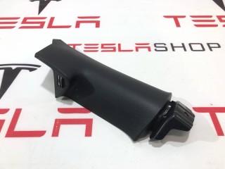 Накладка стойки С, ориг. номер 1086277-00-H, Tesla Model 3 2021-2024