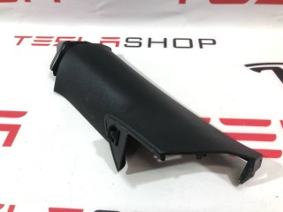 Накладка стойки С, ориг. номер 1086273-00-H, Tesla Model 3 2021-2024