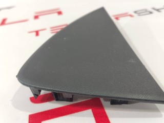 Накладка боковая торпеды, ориг. номер 1083361-00-D, Tesla Model 3 2021-2024