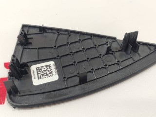 Накладка боковая торпеды, ориг. номер 1083361-00-D, Tesla Model 3 2021-2024