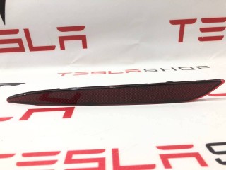 Отражатель заднего бампера, ориг. номер 1077406-00-F, Tesla Model 3 2017-2021