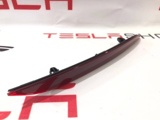 Отражатель заднего бампера, ориг. номер 1565581-00-A, 1563724, Tesla Model S 2-й рест 2021-2026