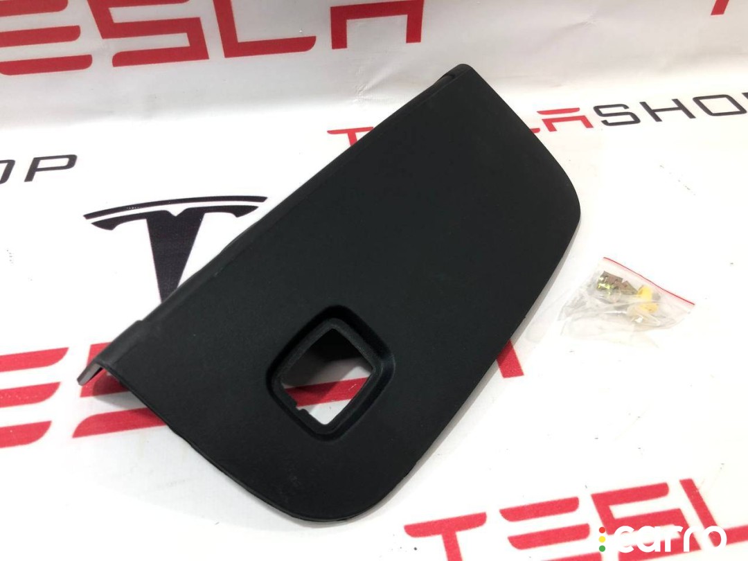 1095858-00-D, 1095859-00-A Панель замка подкапотного бокса Tesla Model 3 2020г. - фото №1