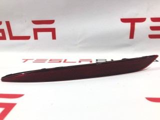 Отражатель заднего бампера, ориг. номер 1077406-00-F, Tesla Model 3 2017-2021