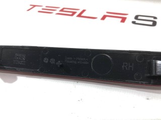 Отражатель заднего бампера, ориг. номер 1495818-00-C, 1626227, Tesla Model Y 2020-2026