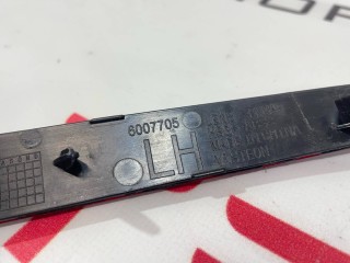 Отражатель заднего бампера, ориг. номер 6007705-00-D, Tesla Model S 2012-2016