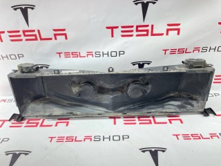 Воздуховод центрального радиатора, ориг. номер 1008953-00-H, 1008954-00-H, A24011023112, 1007256-00-E, 1007256-00-G, 6008192-00-A, Tesla Model S 2012-2016