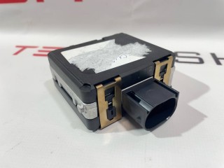 прочая запчасть, ориг. номер 1038224-00-B, 1057551-00-B, Tesla Model X 2015-2021
