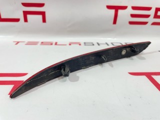 Отражатель заднего бампера, ориг. номер 1077407-00-F, Tesla Model 3 2017-2021
