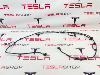 Электропроводка бампера, ориг. номер 1067959-00-E, Tesla Model 3 2017-2021