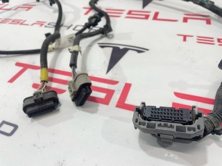 Электропроводка заднего подрамника, ориг. номер 1067968-01-E, Tesla Model 3 2017-2021