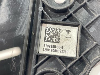 Накладка стойки B, наружная, ориг. номер 1100441-00-E, 1100619-00-C, 1109255-00-I, Tesla Model 3 2017-2021
