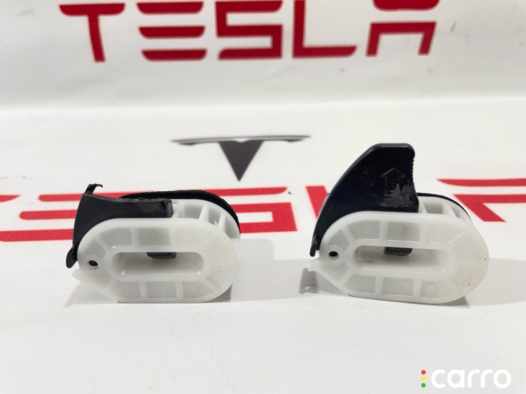 Клипса крепления заднего сиденья Tesla Model 3 2017-2021, 1099583-00-C, фото 3